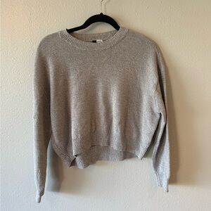 H&M Light Gray Crew Neck Sweater